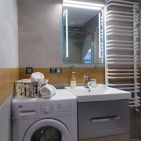 Galeria Jordanowska Апартаменты *